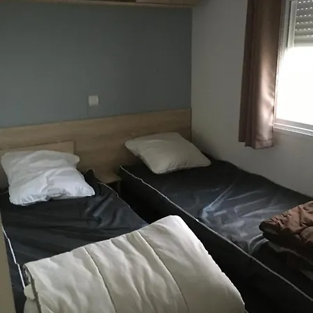 Les Sables Du Midi Вальрас-Пляж